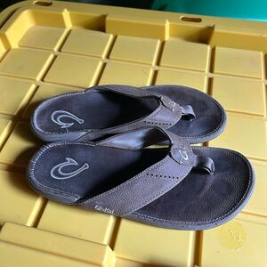 Olukai Brown Sandals Comfortable Flip-Flops